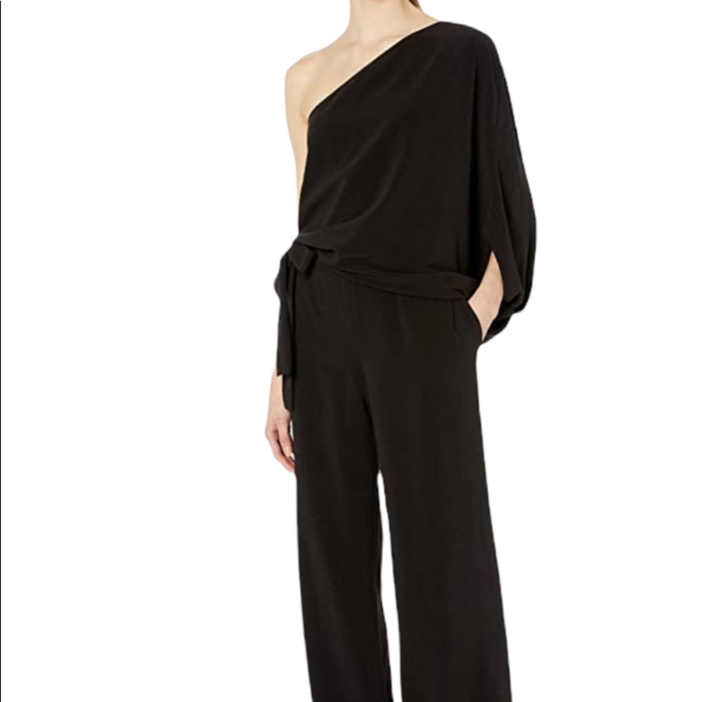 HALSTON HERITAGE black one shoulder jumpsuit